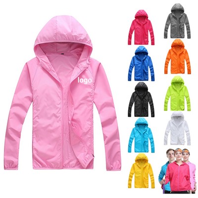 Lightweight Hooded Outdoor Anorak Jacket With Pouch